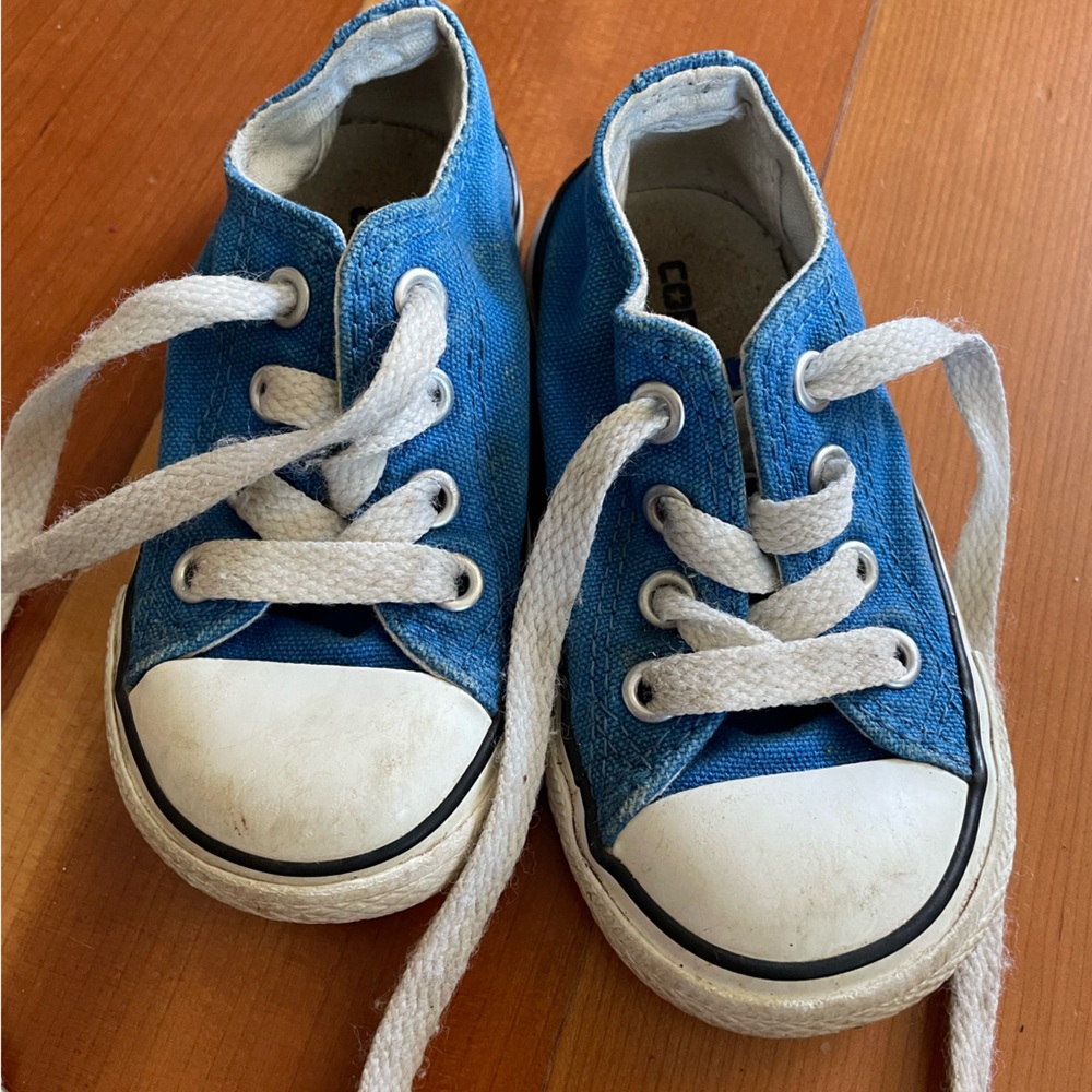 COPY - Baby Converse for @lenzoram